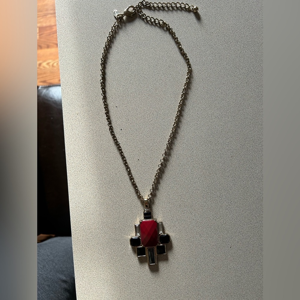 Chico’s vintage pendant necklace brass tone